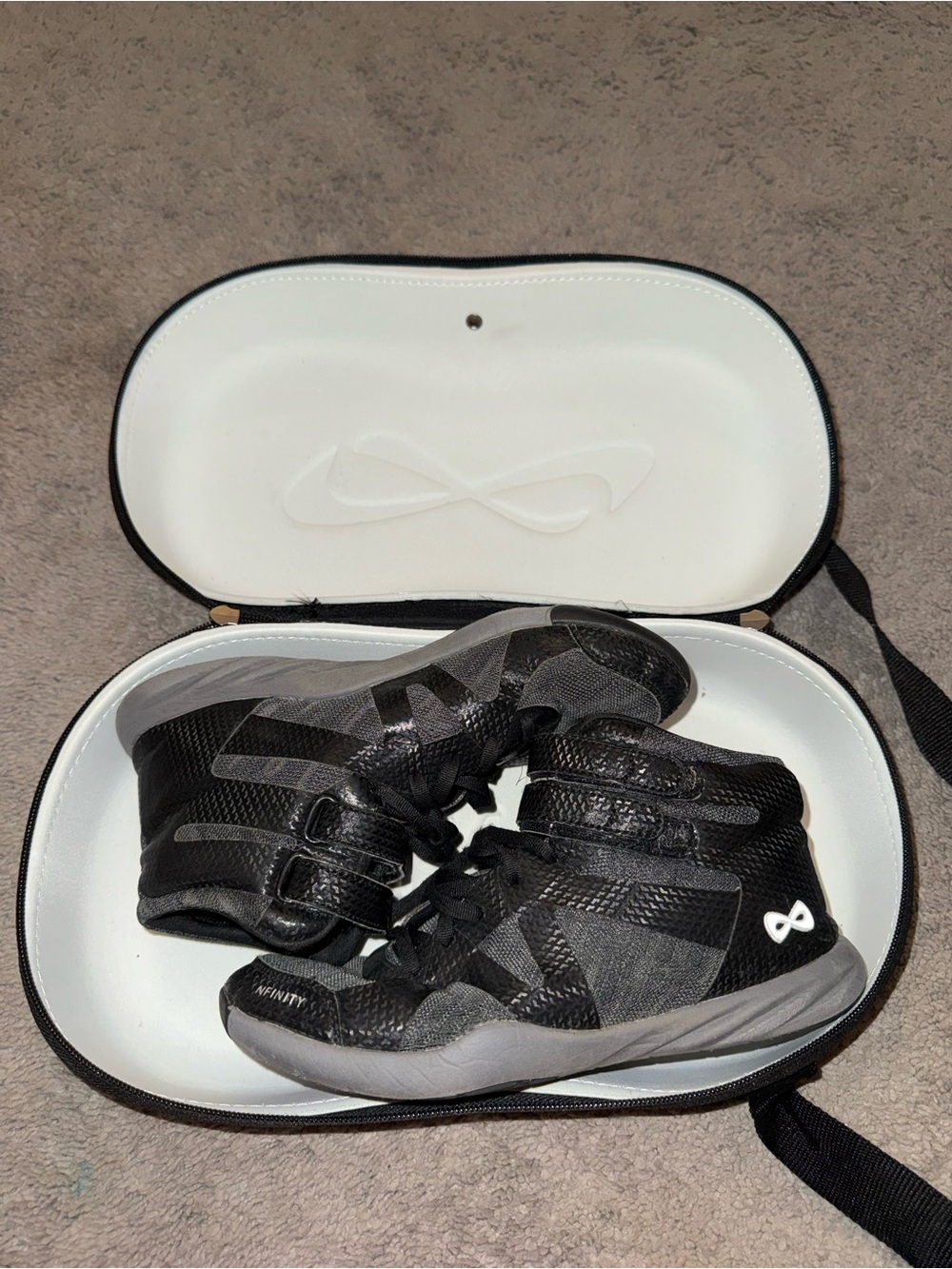 NFINITY BEAST MID-TOP CHEER SHOES